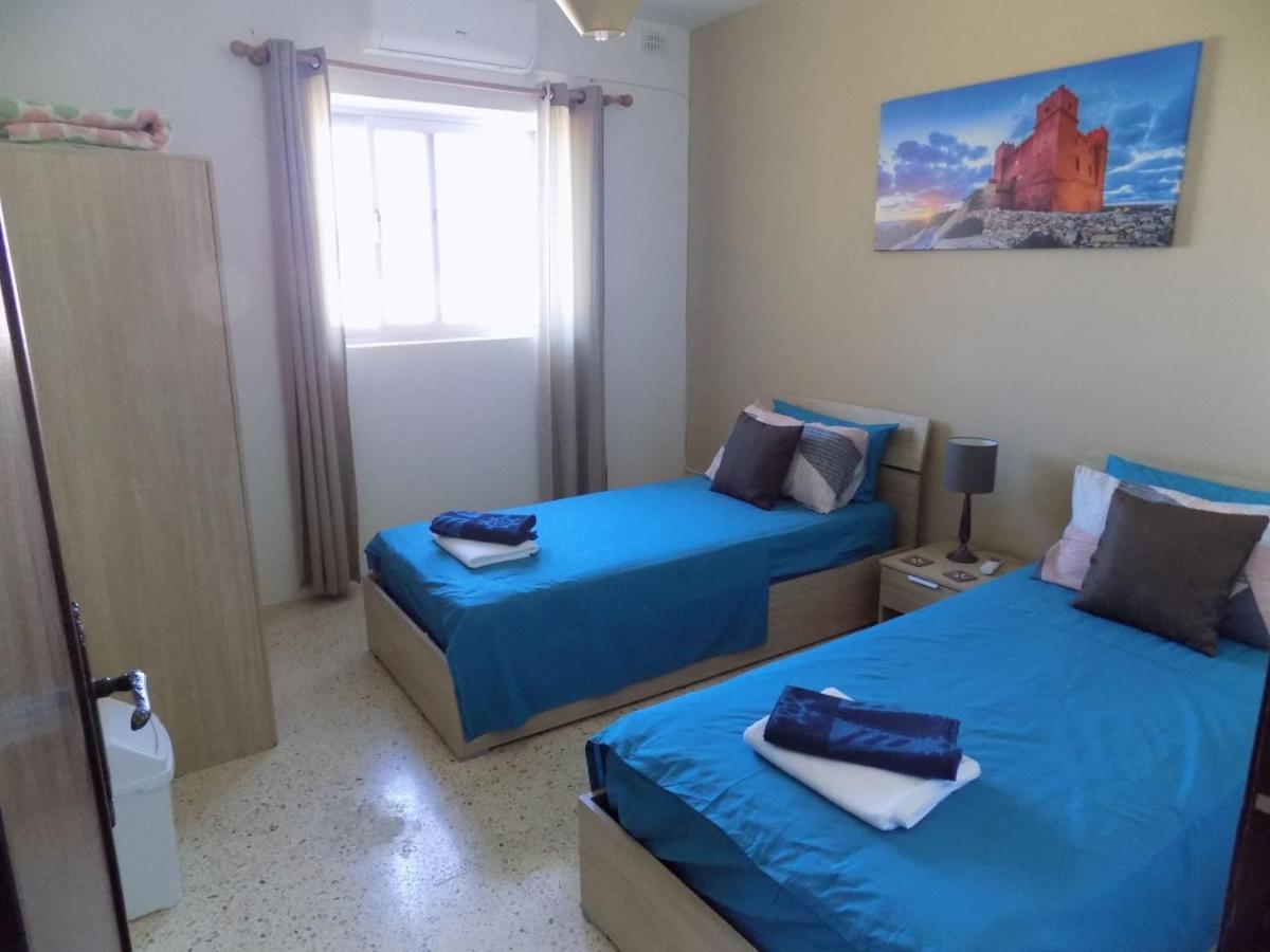 Sunshine Holiday Apartment 5 With Spectacular Seaviews St. Paul's Bay Bagian luar foto