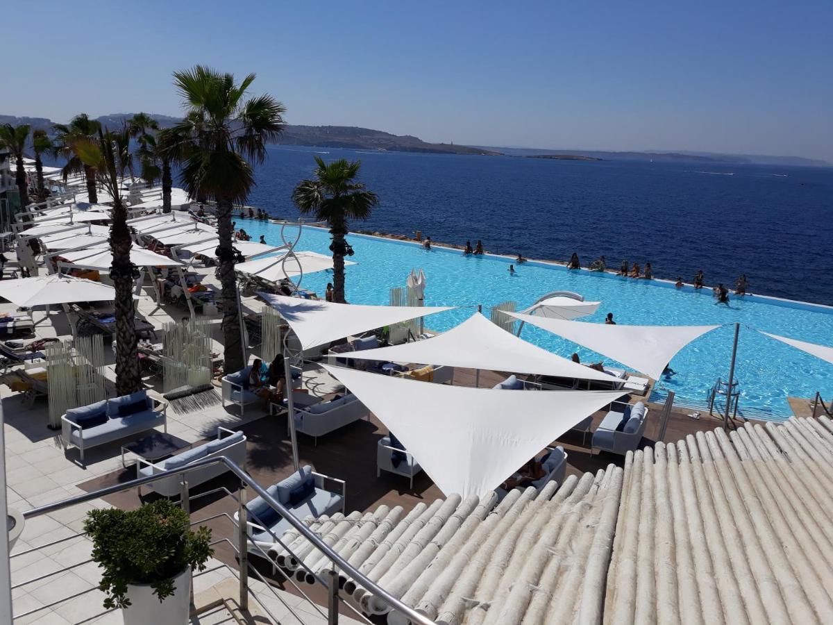 Sunshine Holiday Apartment 5 With Spectacular Seaviews St. Paul's Bay Bagian luar foto