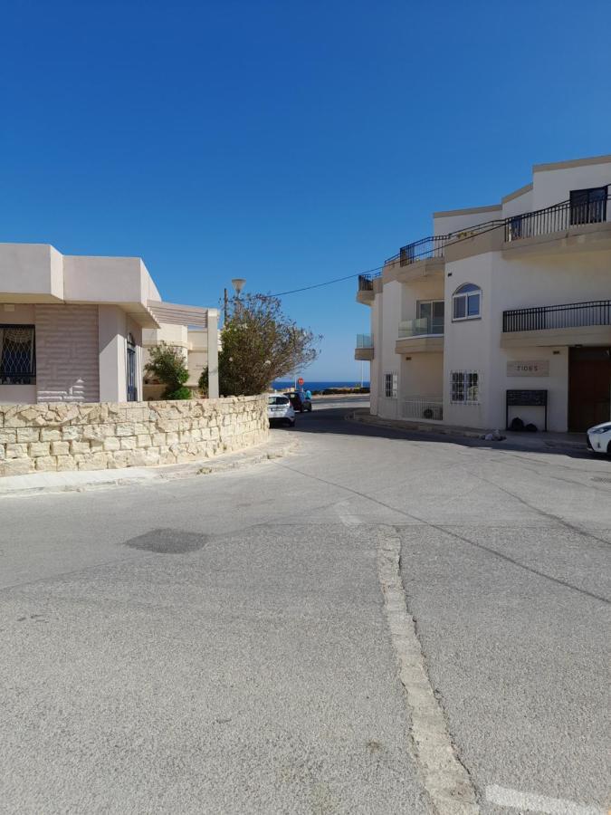 Sunshine Holiday Apartment 5 With Spectacular Seaviews St. Paul's Bay Bagian luar foto